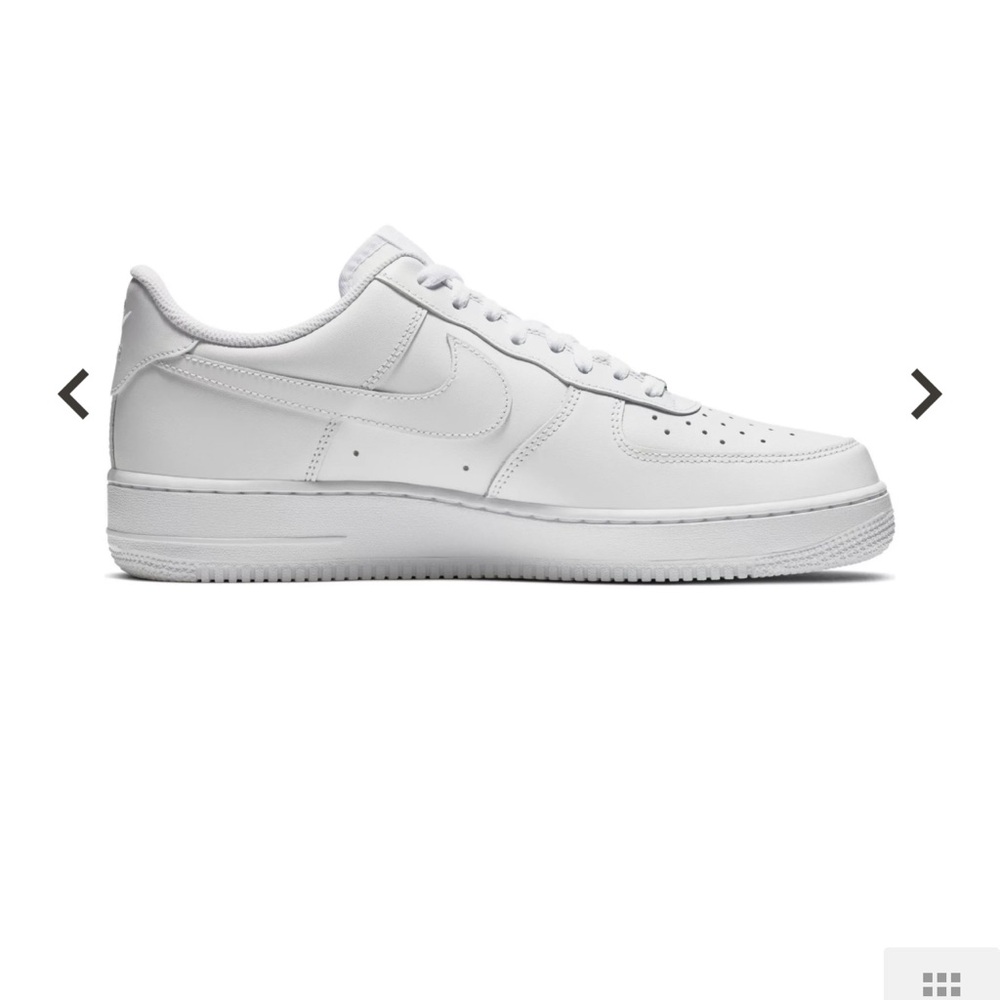 Classic Men’s Nike Air Force 1 07 — Size Men’s 9.5